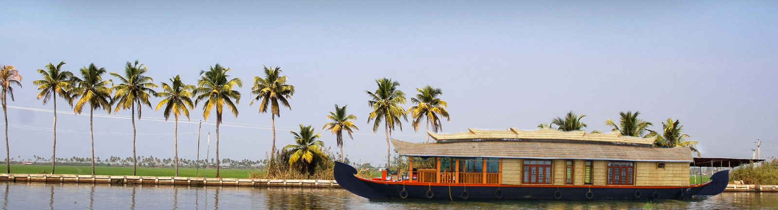 houseboat in kumarakom